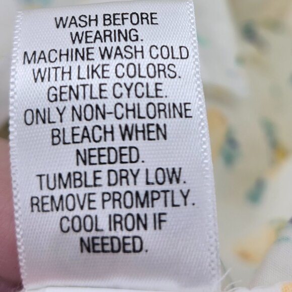 Croft and Barrow White Lemon Button Down Roll Tab Long Sleeved Shirt Size 1x - Picture 14 of 15